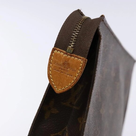 LOUIS VUITTON Monogram Poche Toilette 26 Pouch - Picture 6 of 14